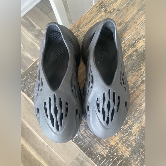 COPY - Yeezy foam runner onyx - Picture 3 of 5